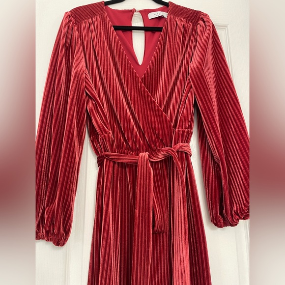 Ali & Jay velvet jumpsuit Samantha size M brick red Anthropologie - Picture 9 of 11